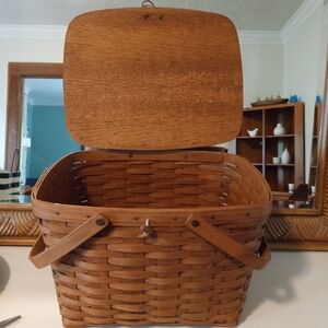 Longaberger Picnic Basket 1990